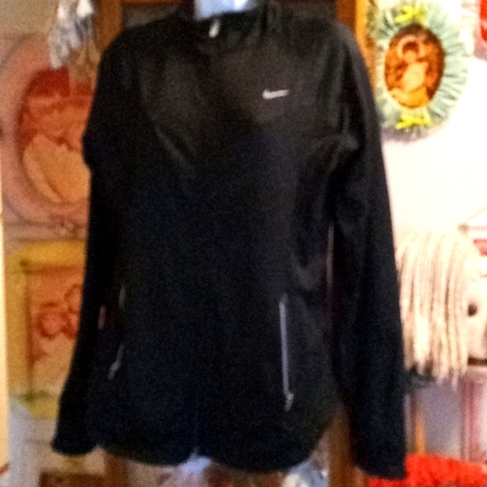 NWOT, Nike Fit Dri, Stylish Running or Activewear Jacket with Reflective Stripes